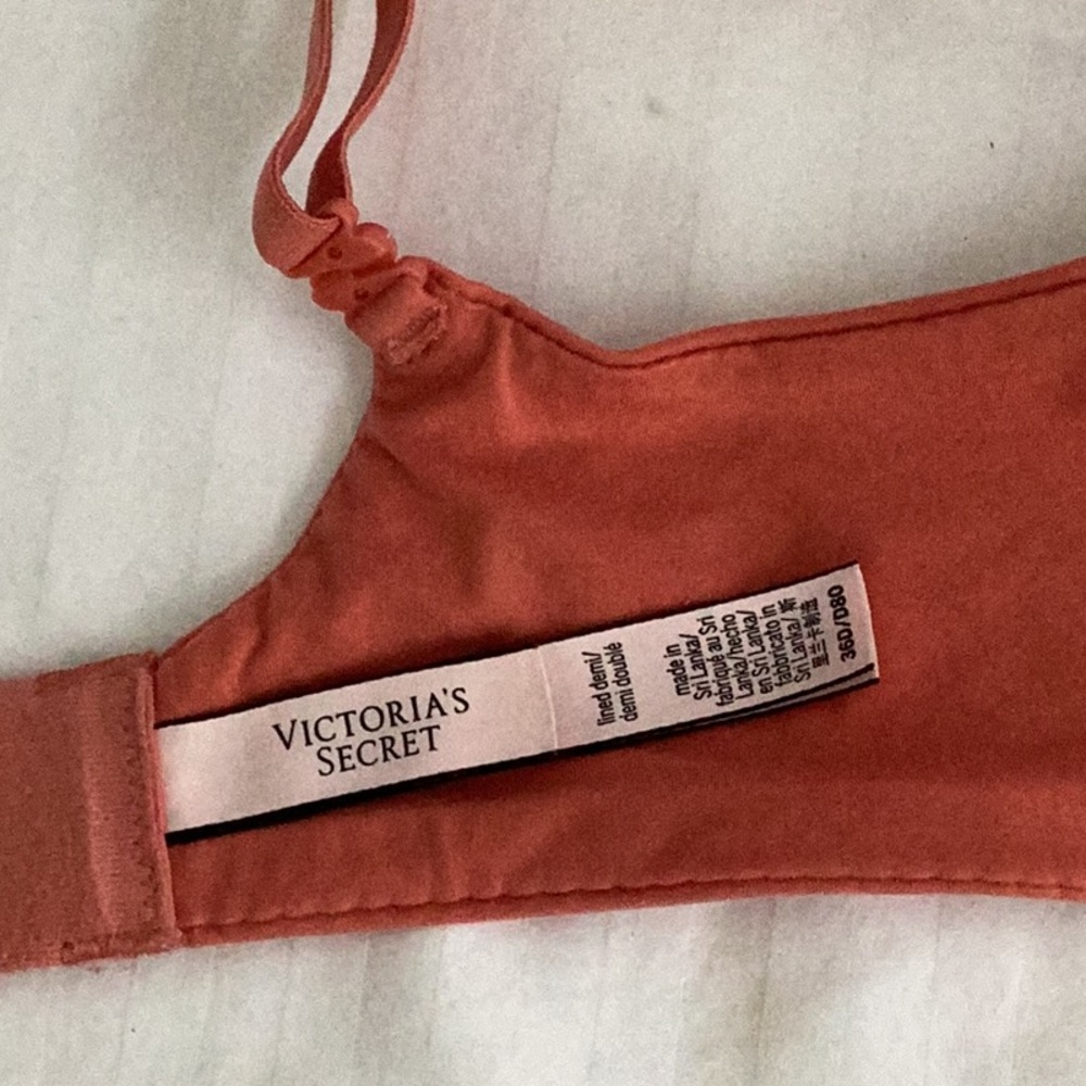 VS Bra - Picture 3 of 4